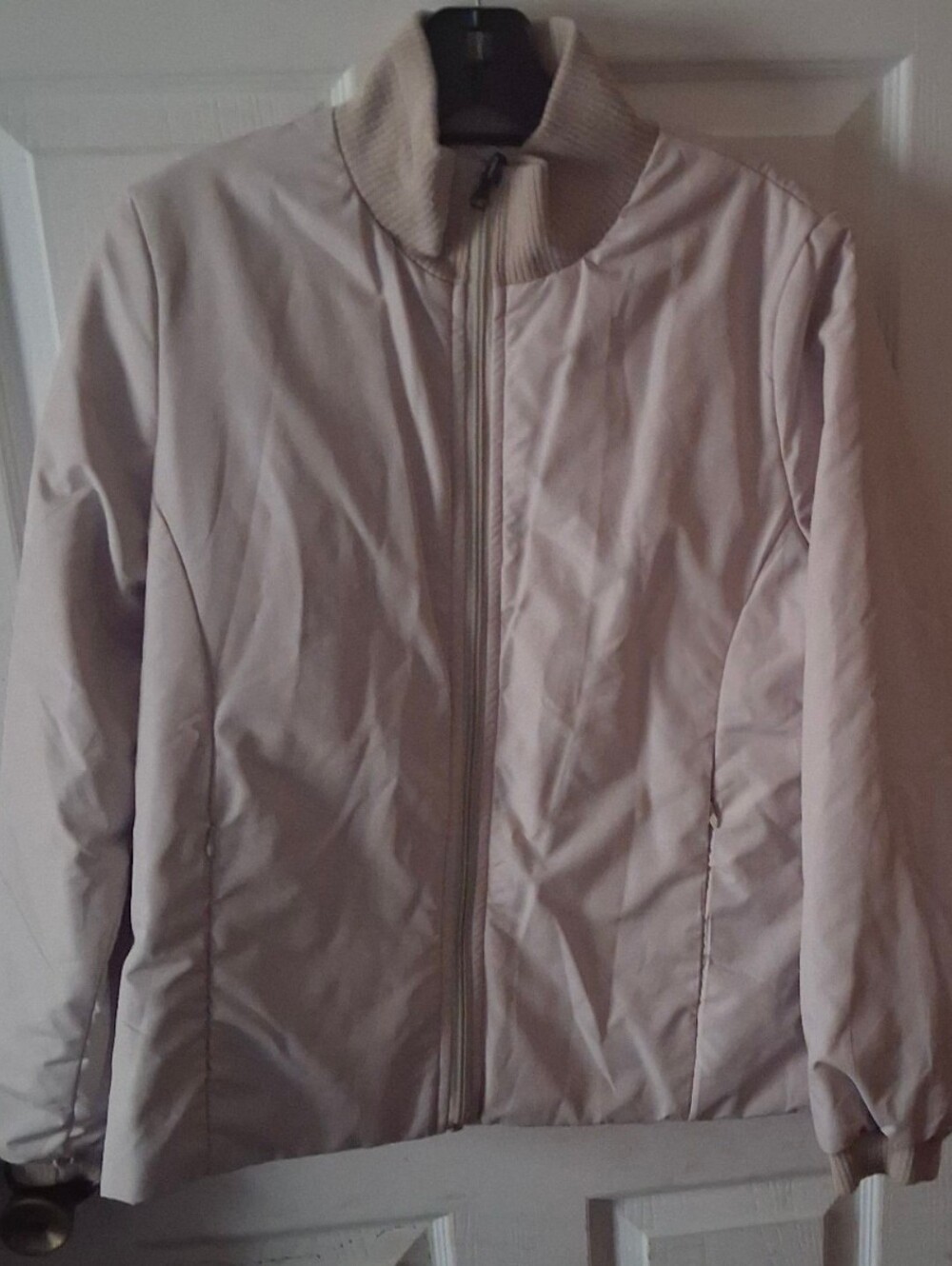 London Fog Manhattan - Women’s Light Beige/Khaki Small Puffer Bomber Jacket